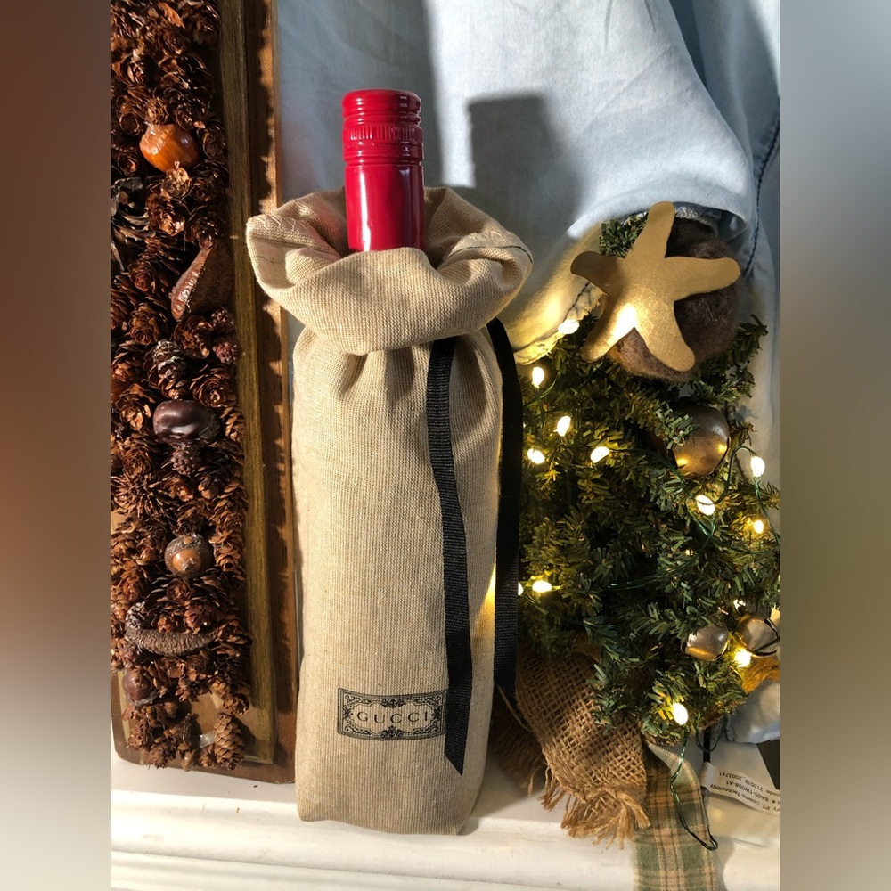 Gucci Beige Wine Bottle Holder with Black Stripe